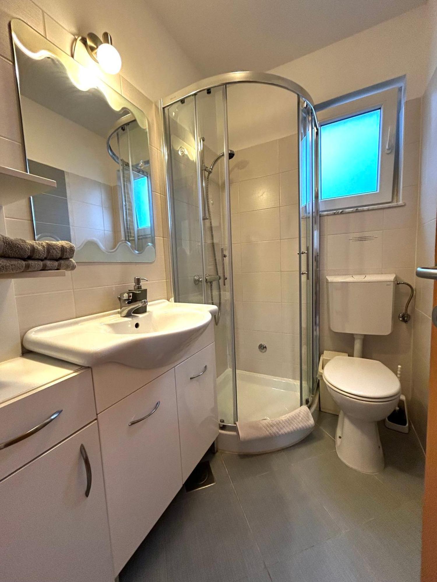 Guest House Gloria Novigrad  Ngoại thất bức ảnh