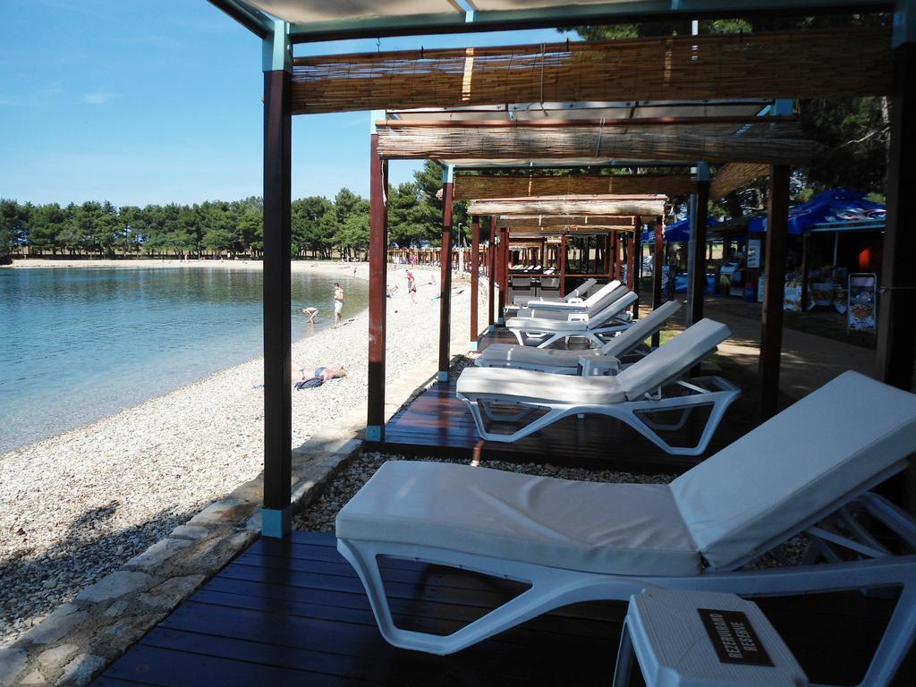 Guest House Gloria Novigrad  Ngoại thất bức ảnh