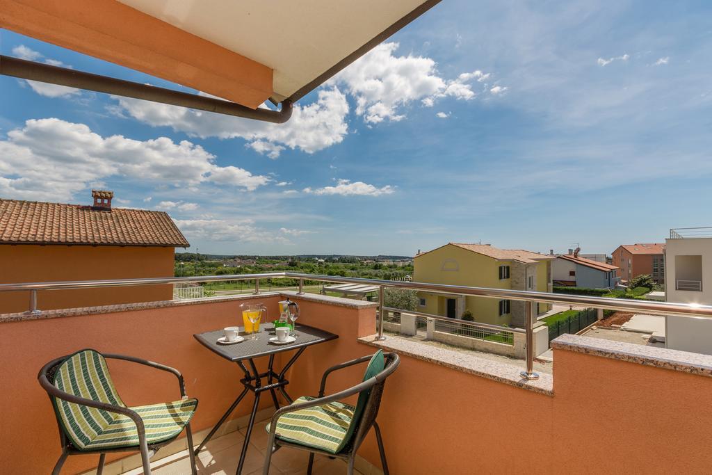 Guest House Gloria Novigrad  Ngoại thất bức ảnh